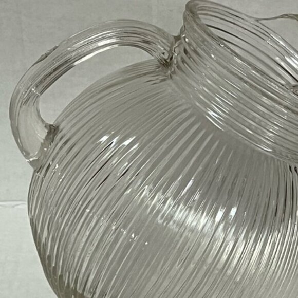 Vintage Hazel Atlas Vertical Rib 96oz Water Pitcher Crystal Clear Glass Ice Lip - Picture 4 of 8
